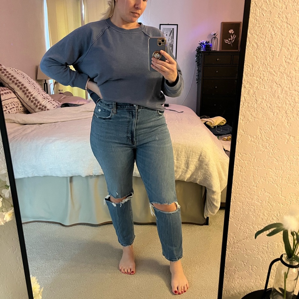 Abercrombie & Fitch High-Rise Distressed Blue Jeans